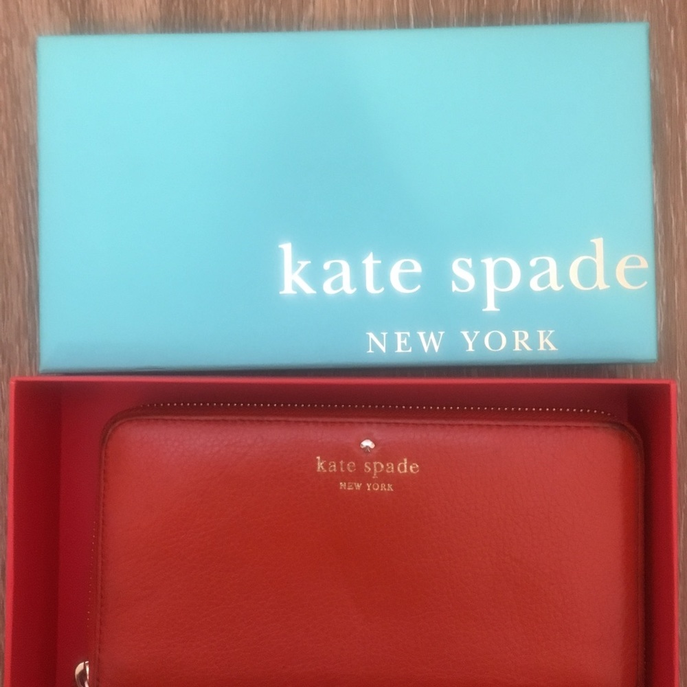 Kate Spade Wallet - Picture 4 of 4